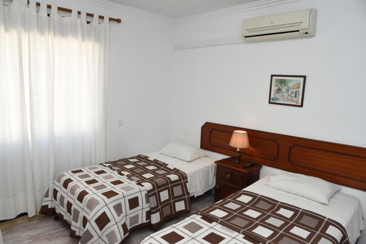 Flor Da Primavera - Residencial E Apartamentos Azambuja Extérieur photo